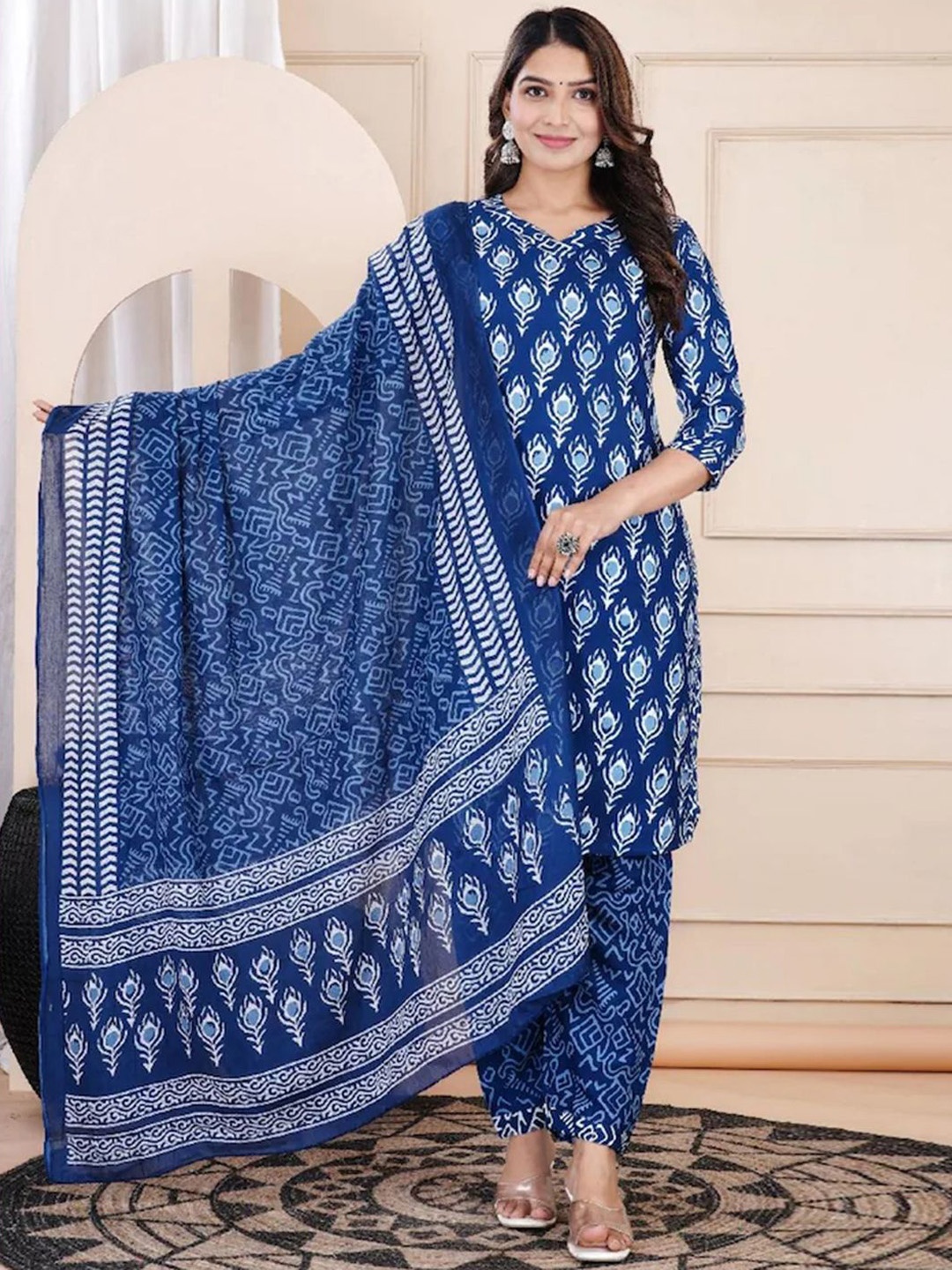 

7Threads Ethnic Motifs Printed V-Neck Straight Kurta with Trousers & Dupatta, Blue