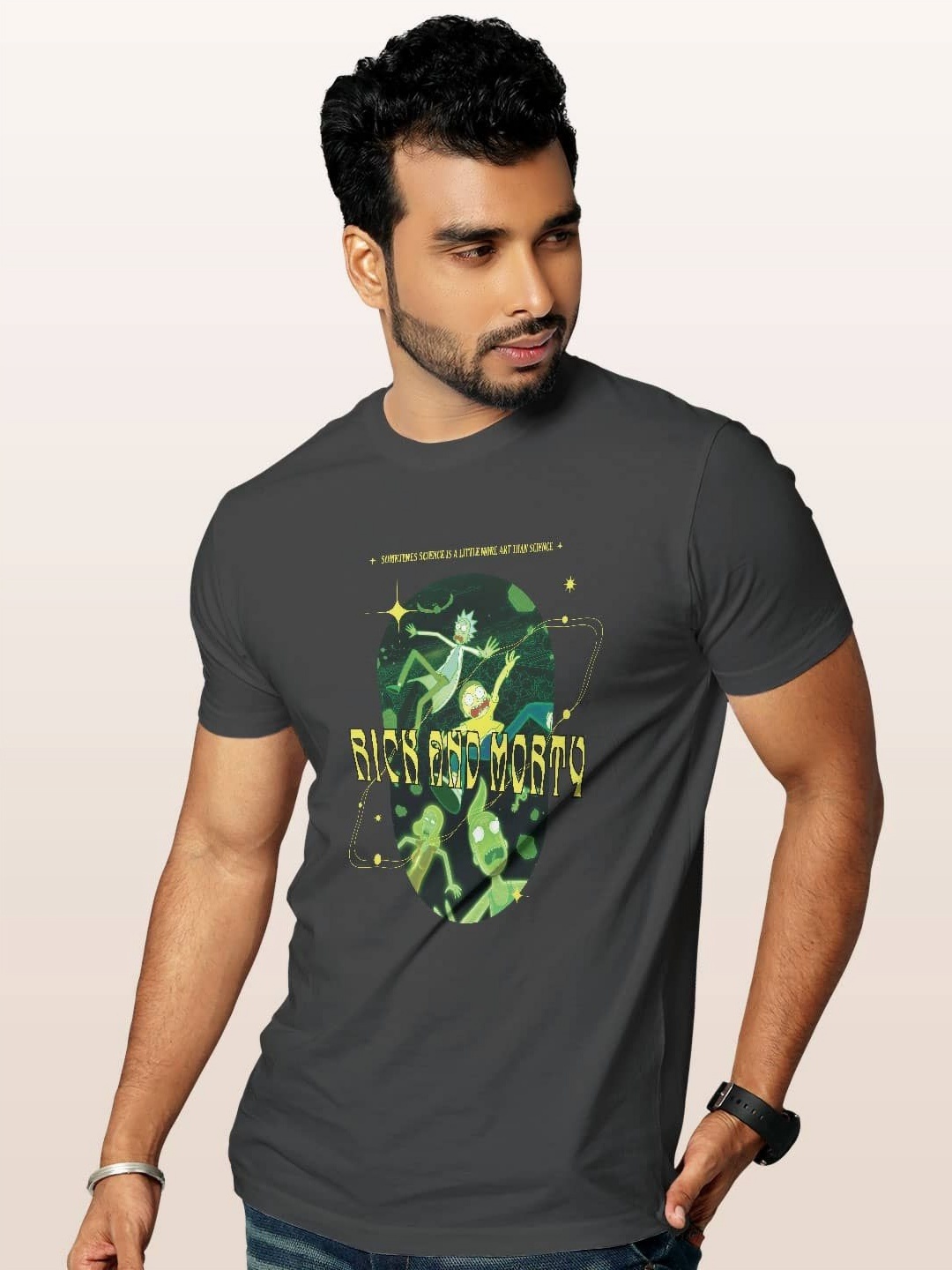 

macmerise Men Printed Applique T-shirt, Grey