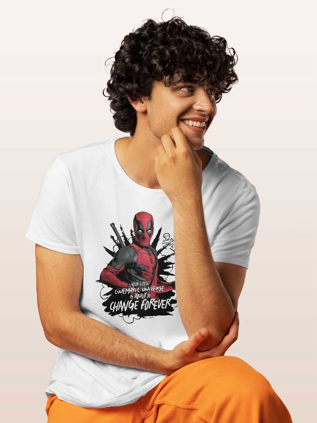 

macmerise Men Printed Applique T-shirt, White