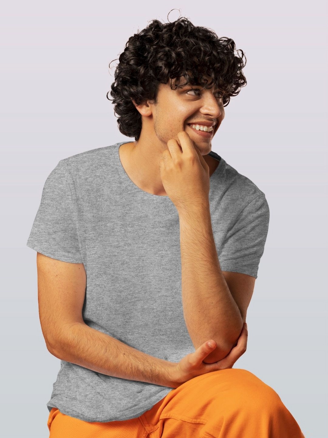 

macmerise Men Colourblocked Applique T-shirt, Grey