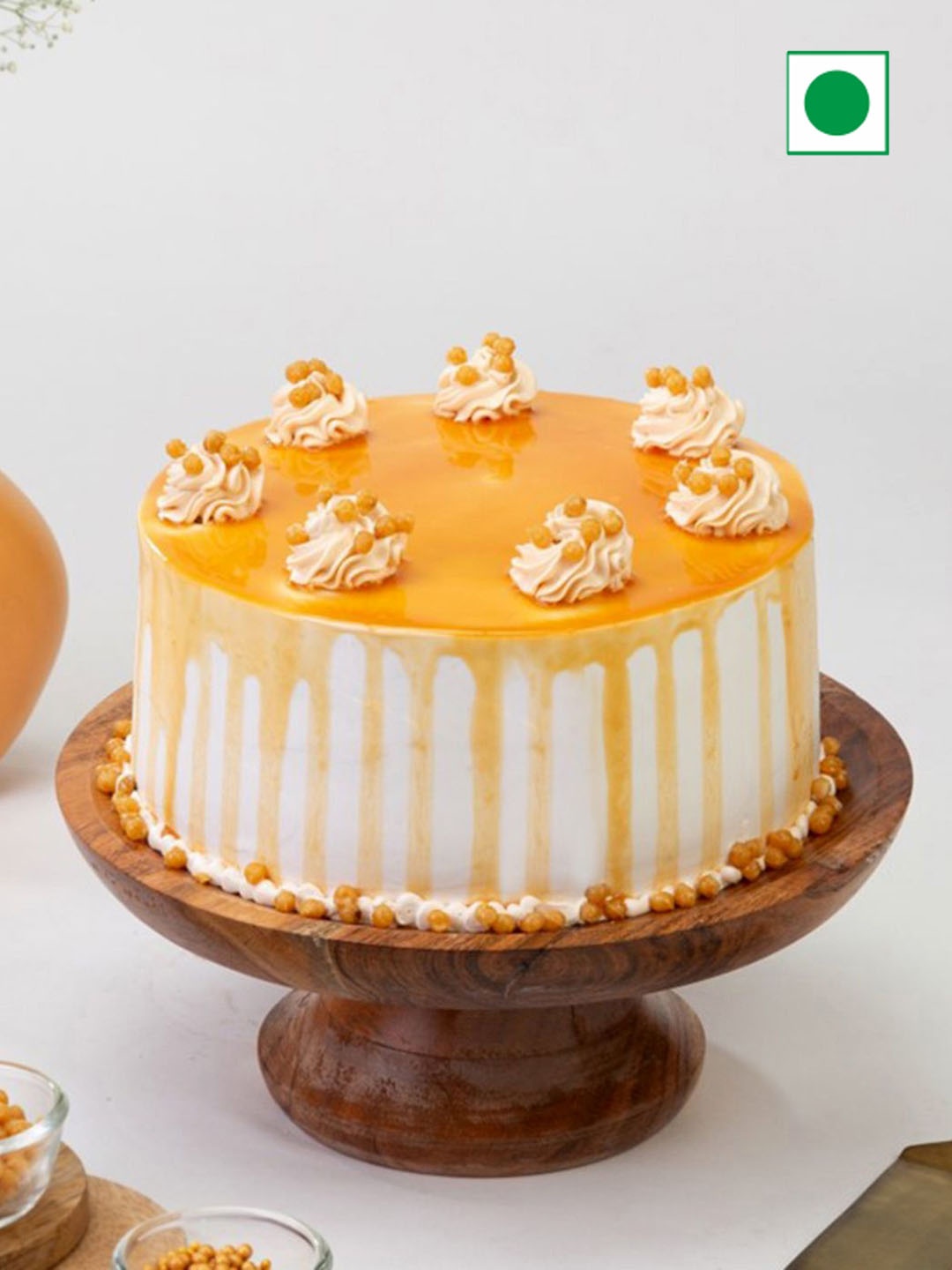 

IGP Butterscotch Flavour Eggless Round Cake- 500g, White