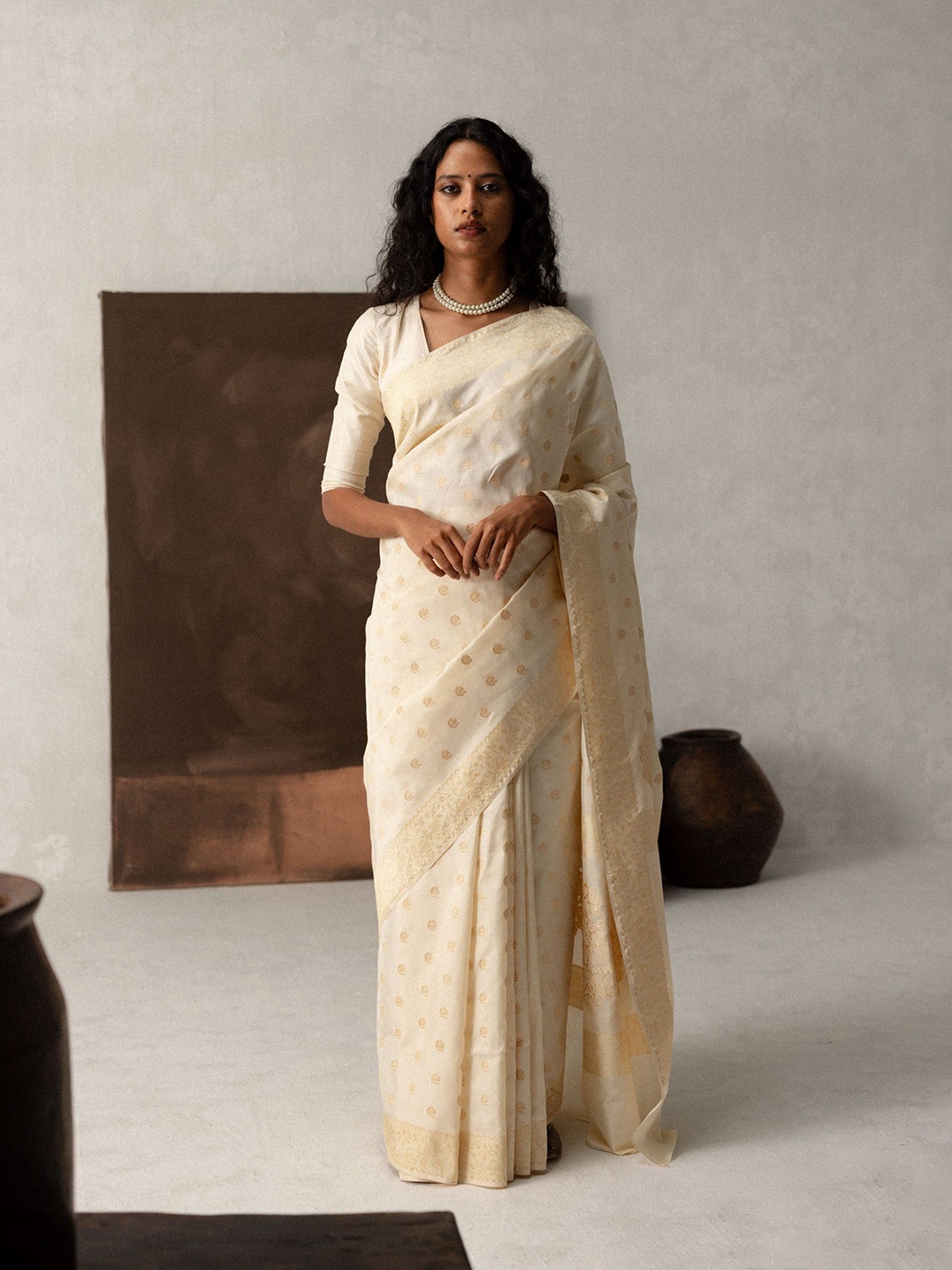 

VASALI Ethnic Motifs Zari Kanjeevaram Saree, White