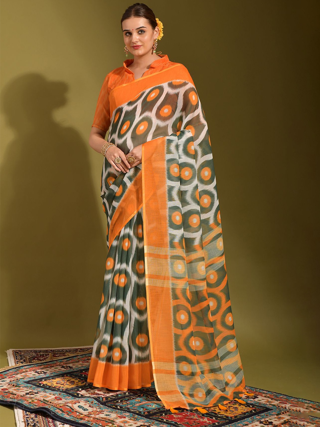 

QVAZOR Ethnic Motifs Pure Linen Saree, Orange