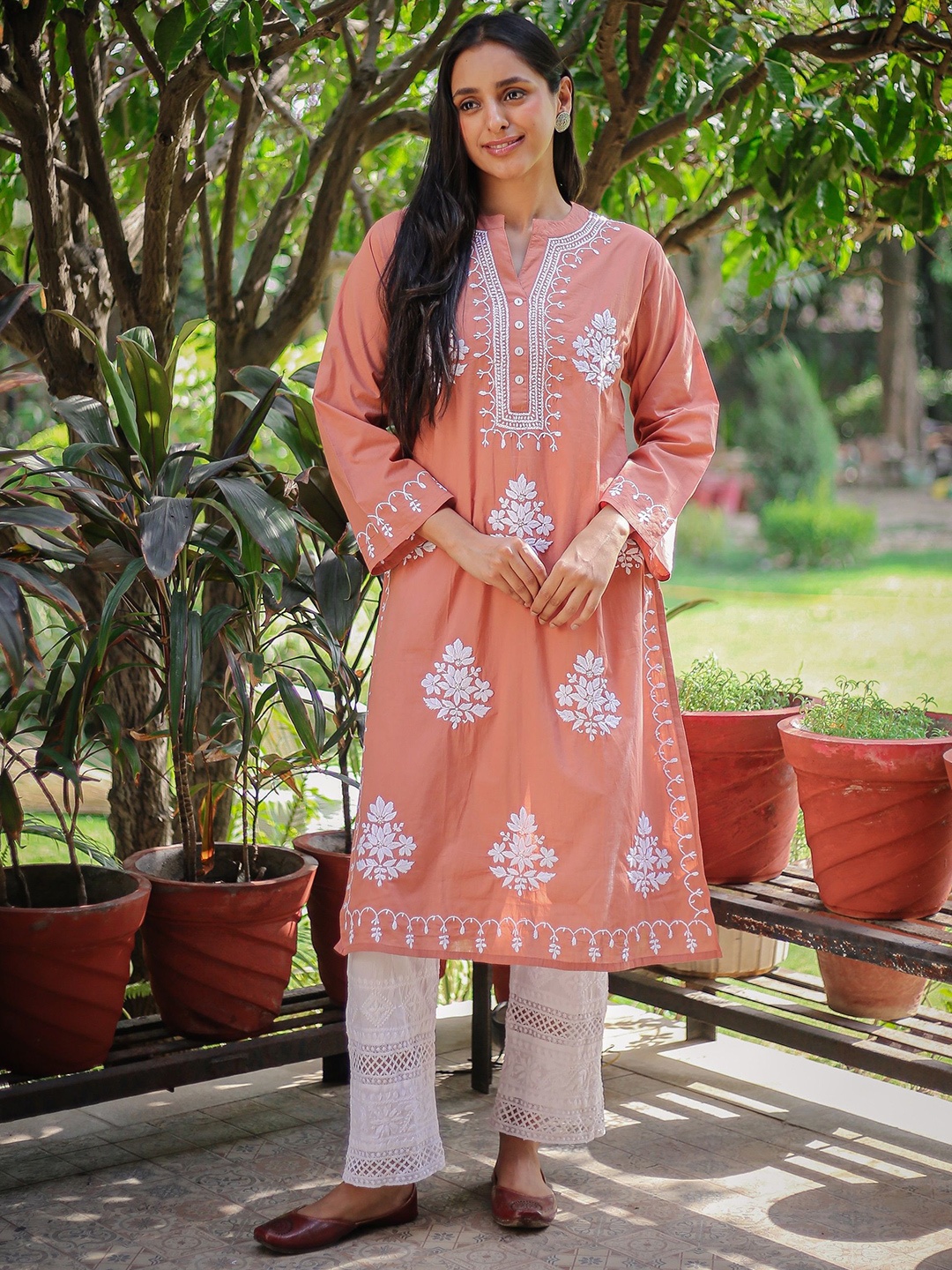 

HOUSE OF KARI Floral Embroidered Cotton Kurta, Orange