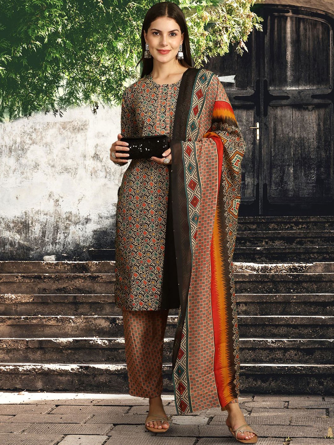 

7Threads Floral Printed Pure Cotton Straight Kurta With Trousers & Dupatta, Black