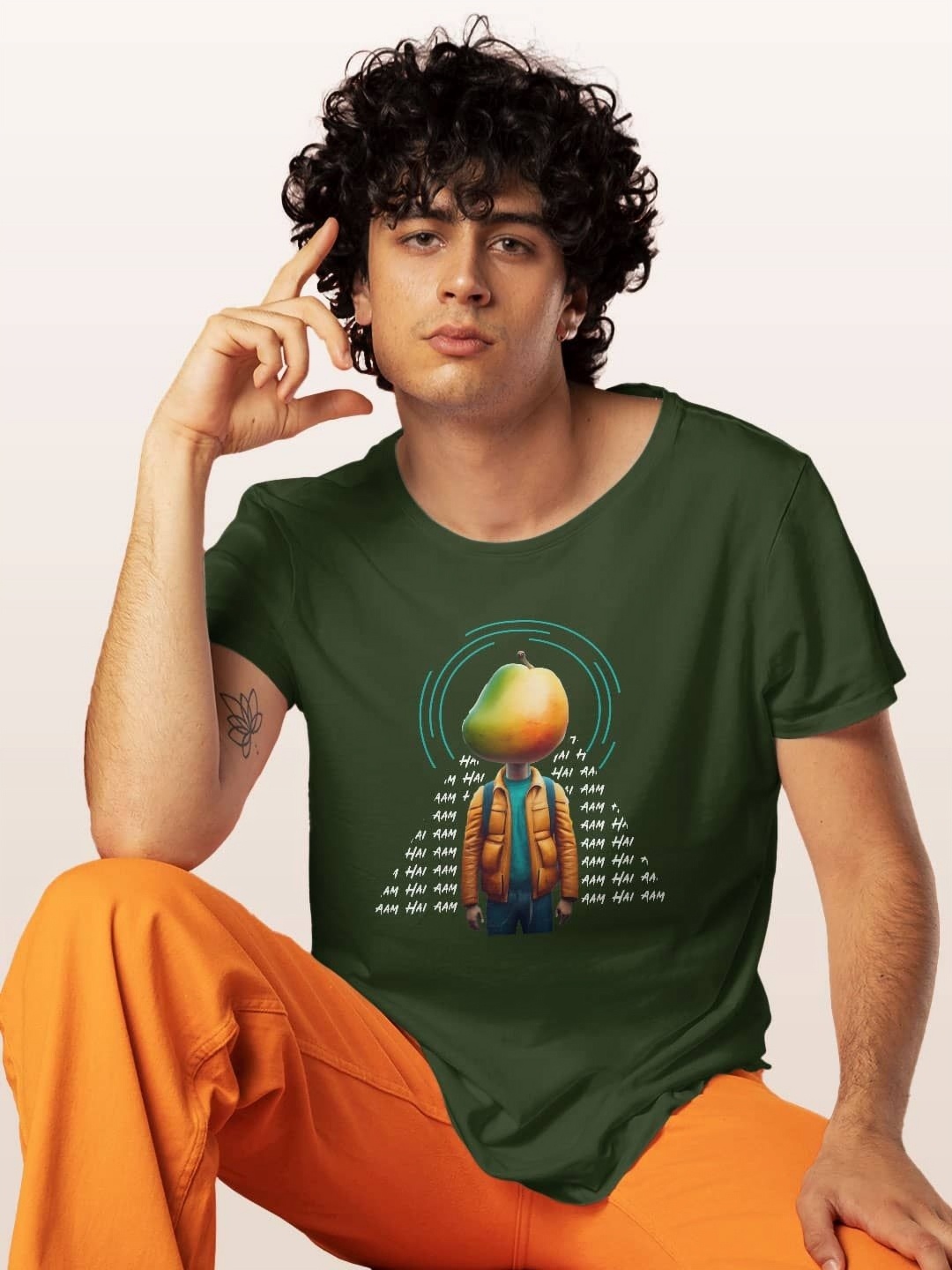 

macmerise Men Printed V-Neck Pockets T-shirt, Green