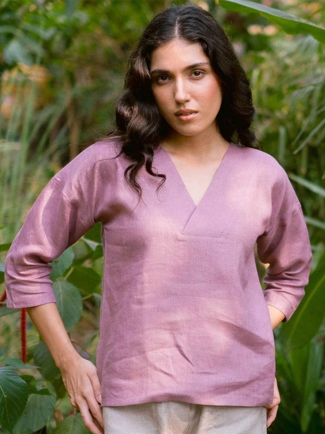 

Creatures of Habit Women Linen V Neck Top, Lavender