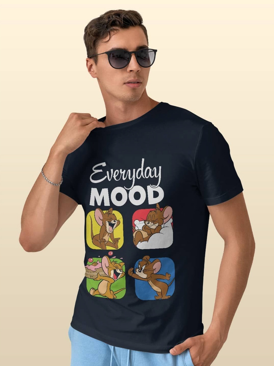 

macmerise Men Printed Extended Sleeves Applique T-shirt, Blue