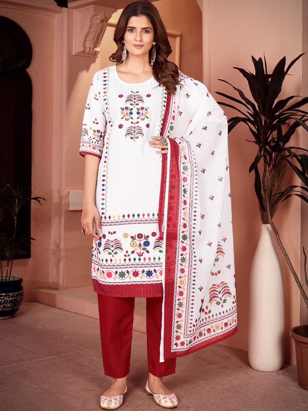 

Suha Floral Printed Straight Kurta & Palazzos With Dupatta, Maroon
