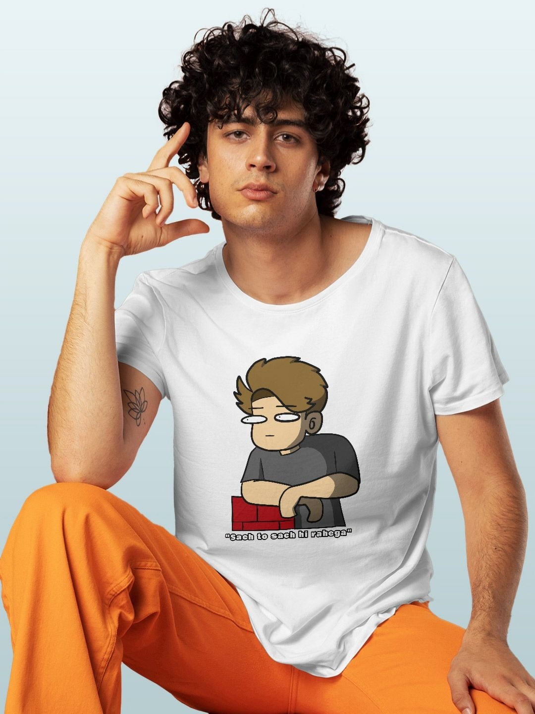 

macmerise Men Printed Applique T-shirt, White