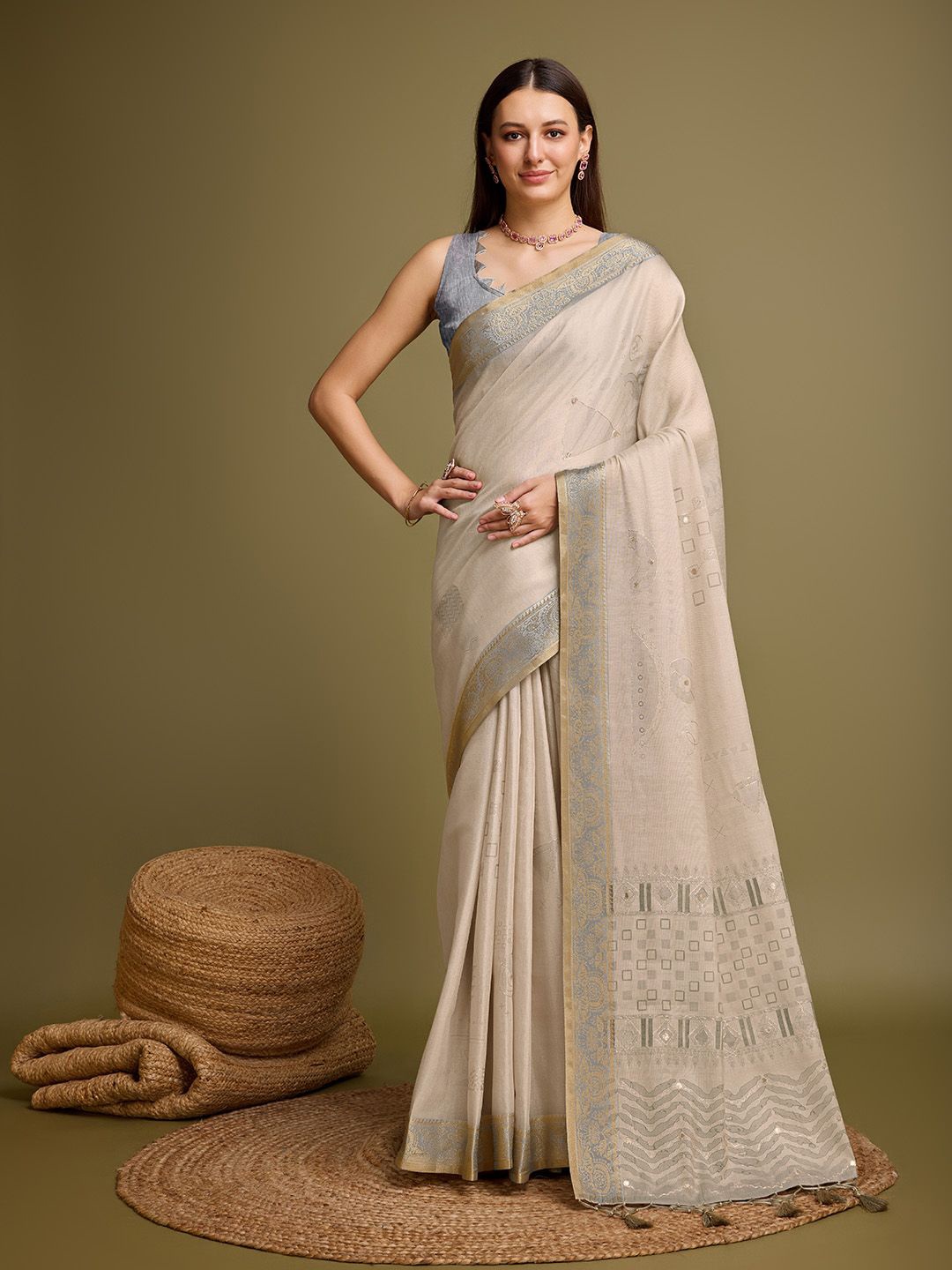 

Ishin Zari Woven Design Saree, Beige