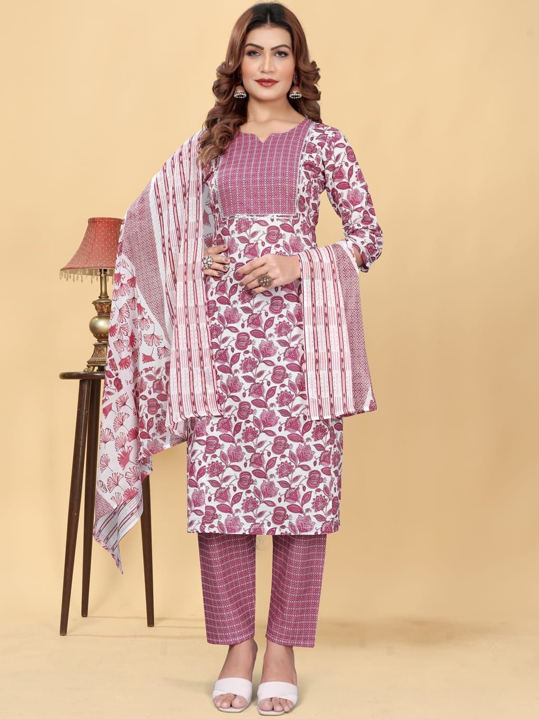 

Suha Floral Printed Gotta Patti Straight Kurta With Palazzo & Dupatta, Maroon