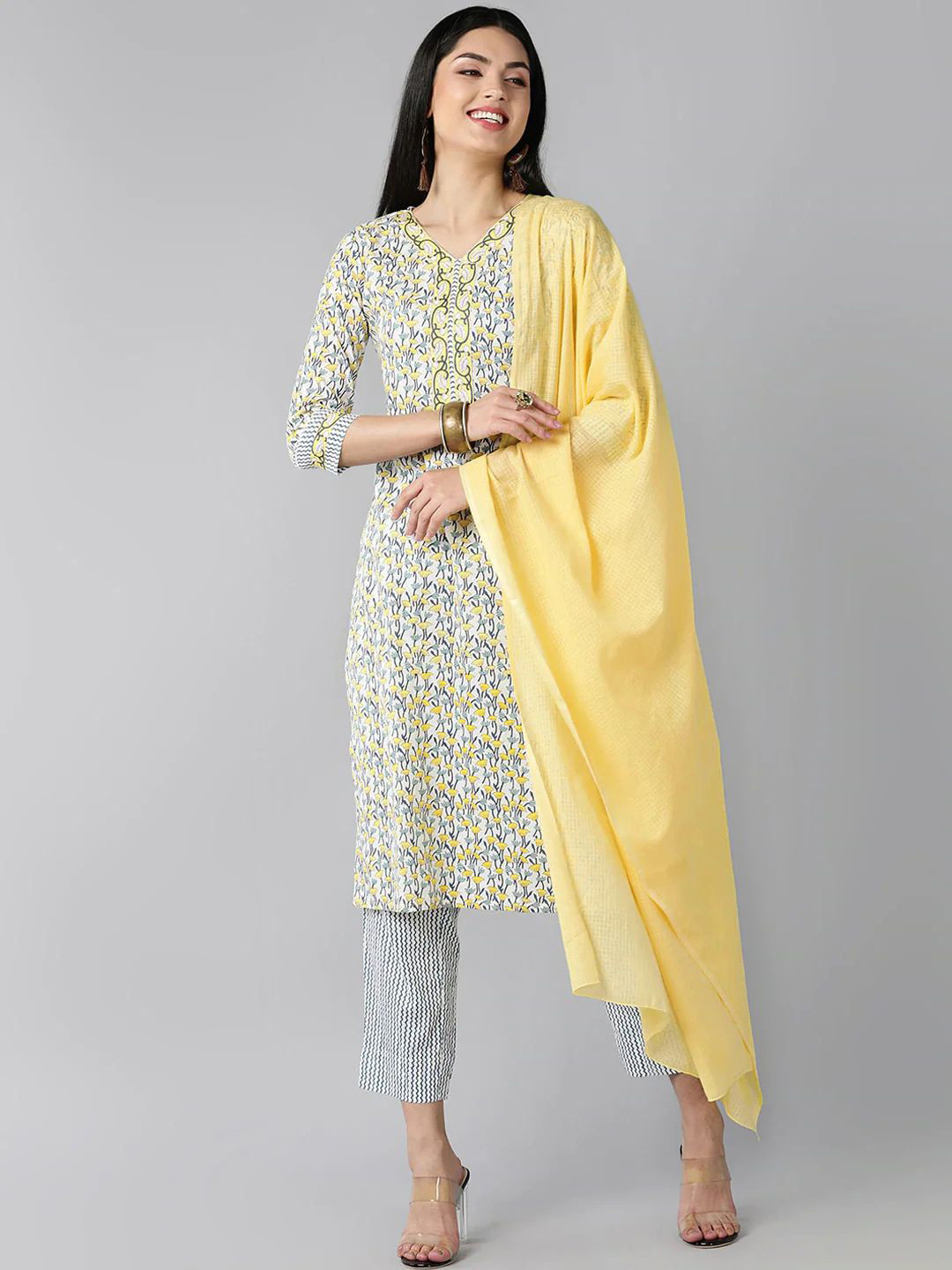 

7Threads Floral Printed V-Neck Regular Straight Kurta With Trousers & Dupatta, Yellow