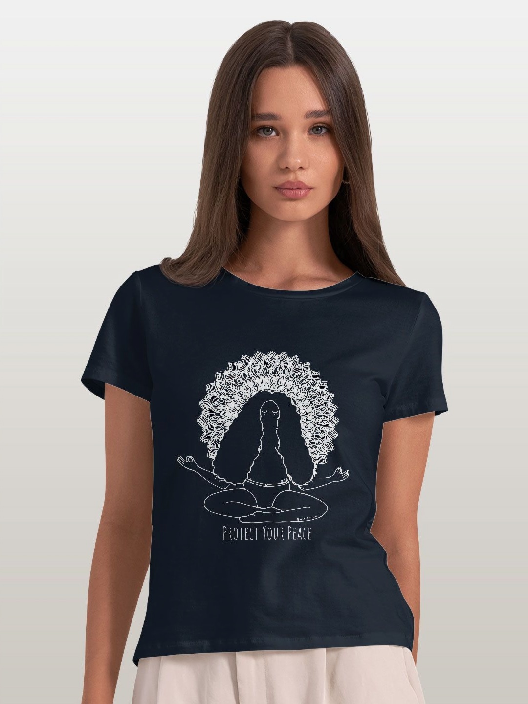 

macmerise Women Printed Extended Sleeves Pockets T-shirt, Navy blue