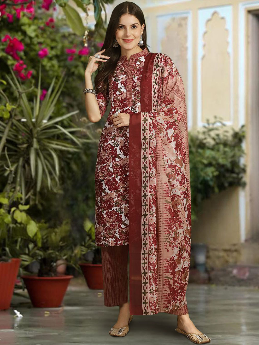 

7Threads Floral Printed Regular Pure Cotton Straight Kurta With Trousers & Dupatta, Maroon