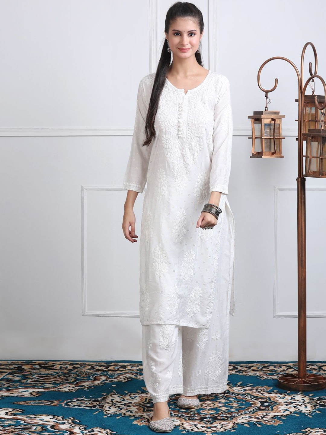 

KHAKA Floral Embroidered Chikankari Chanderi Silk Kurta With Palazzos, White