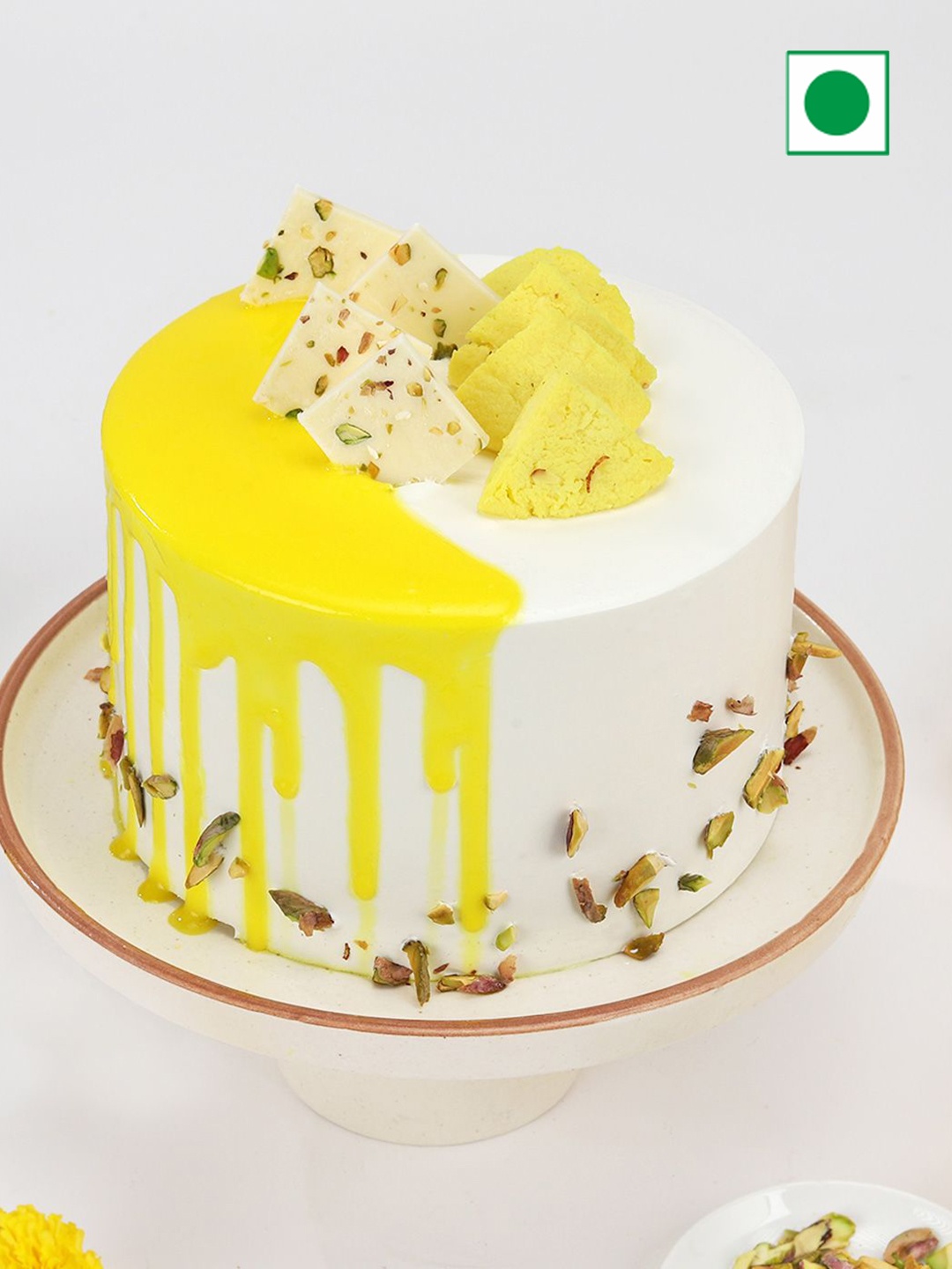 

IGP Rasmalai Flavour Eggless Round Cake - 1kg, White