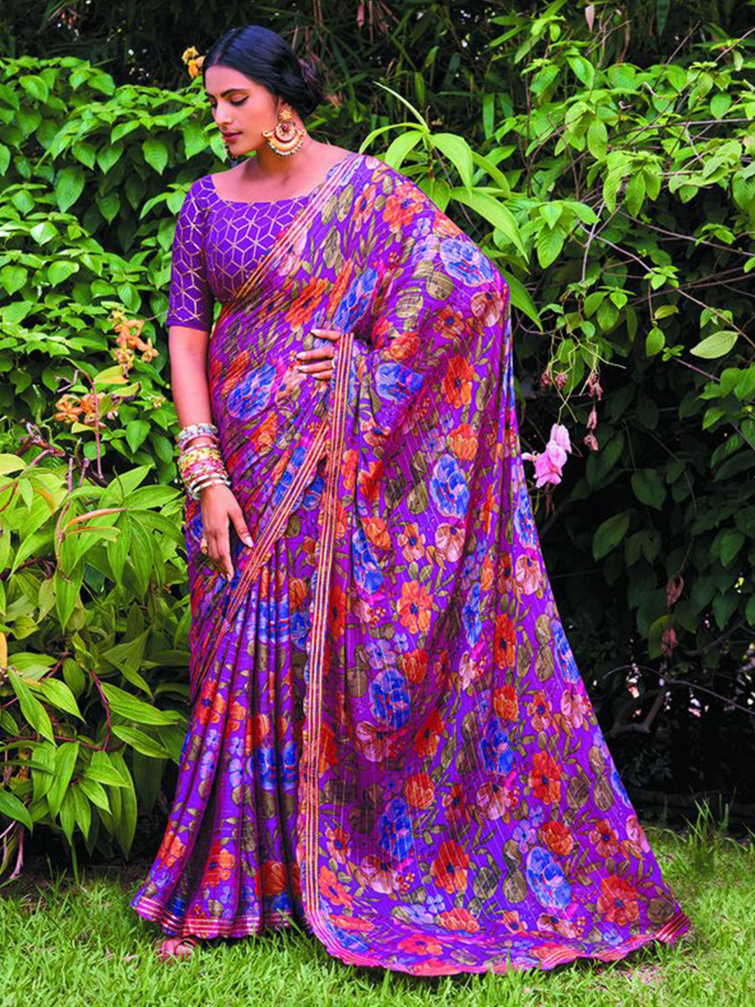 

Panzora Floral Sequinned Saree, Purple