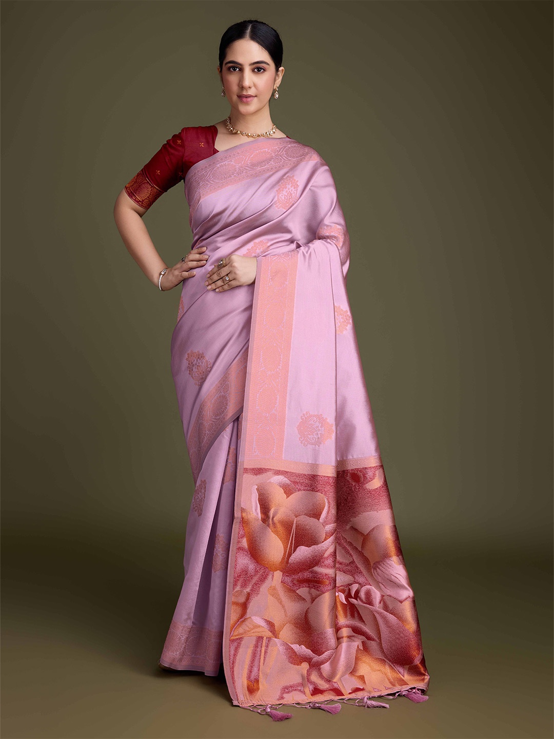 

Mitera Ethnic Motif Zari Woven Saree, Pink