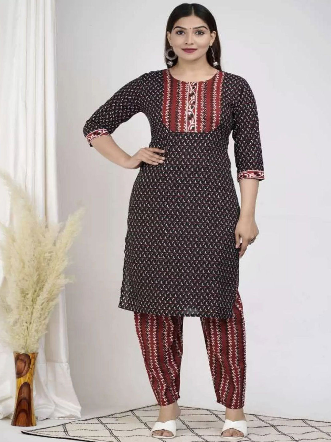 

1 Stop Fashion Ethnic Motifs Printed Regular Kurta with Trousers & Dupatta, Black