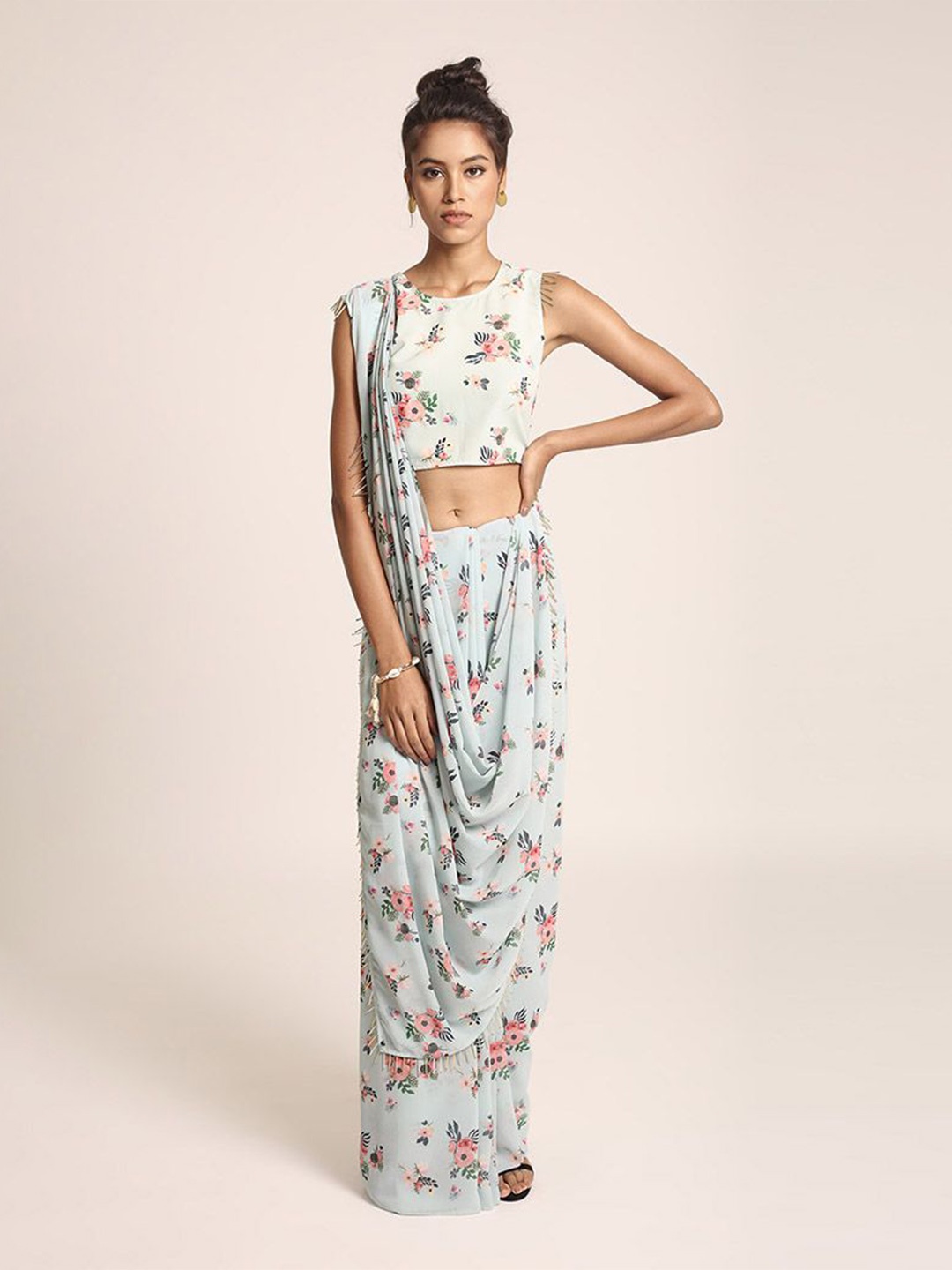 

PS PRET BY PAYAL SINGHAL Floral Printed Embellished Detail Georgette Saree With Blouse, Blue