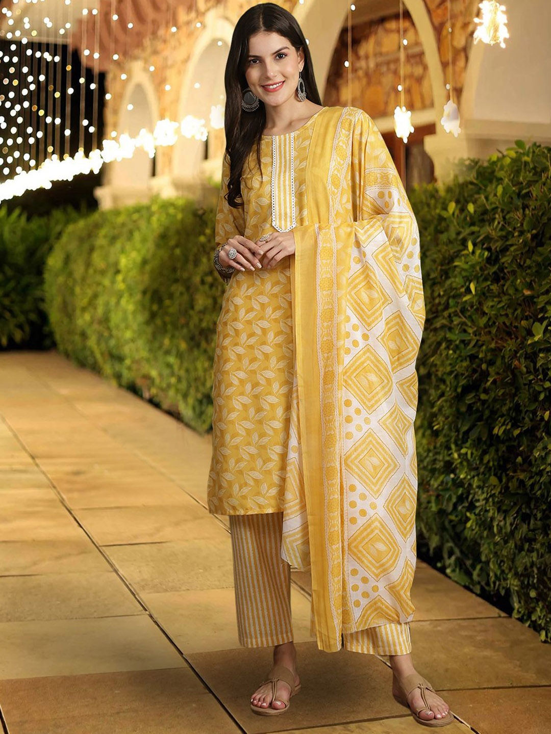 

7Threads Floral Printed Pure Cotton Straight Kurta With Trousers & Dupatta, Yellow