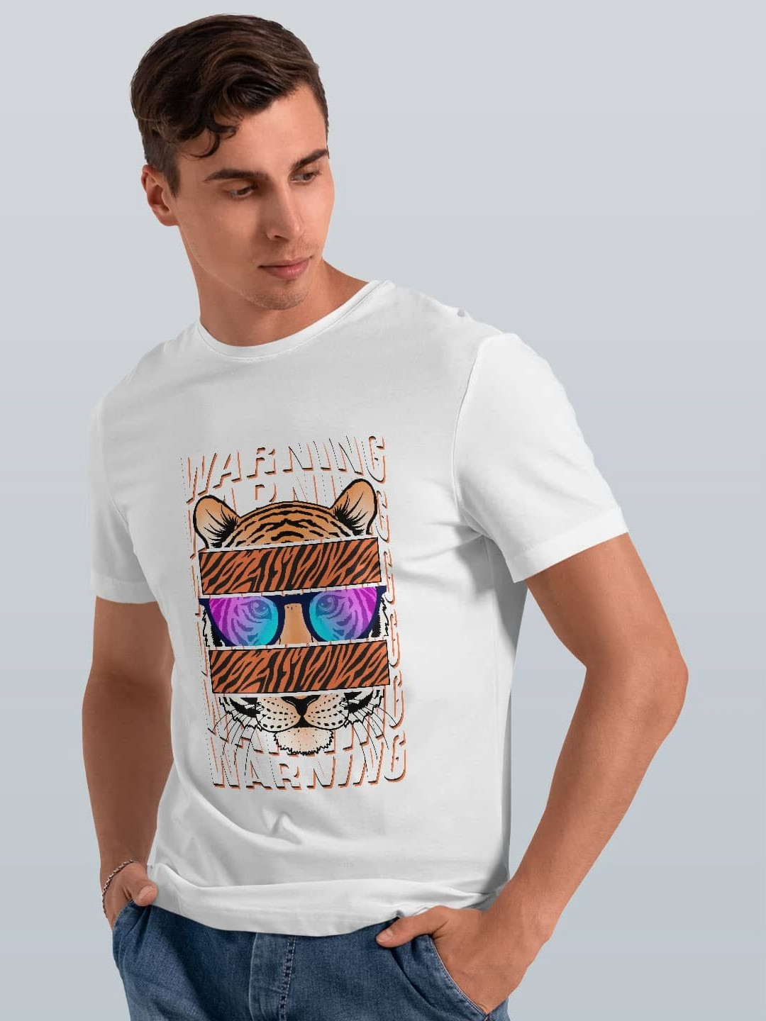 

macmerise Men Typography Printed Pockets T-shirt, White