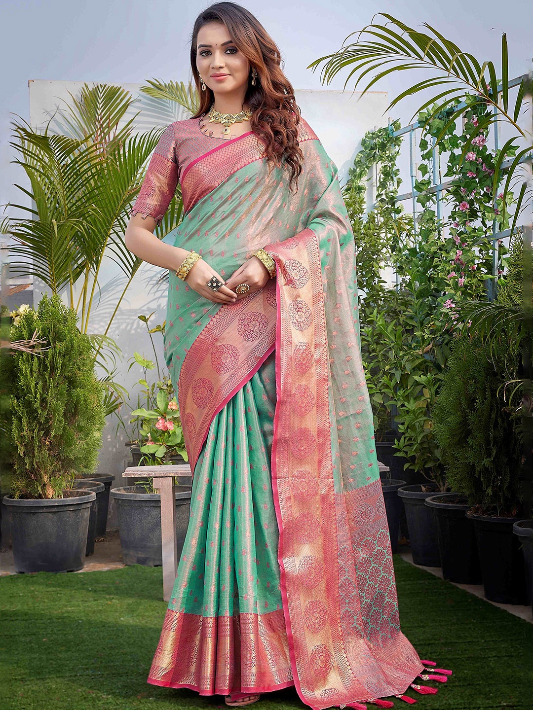 

HEER FASHION Ethnic Motifs Zari Silk Blend Banarasi Saree, Sea green