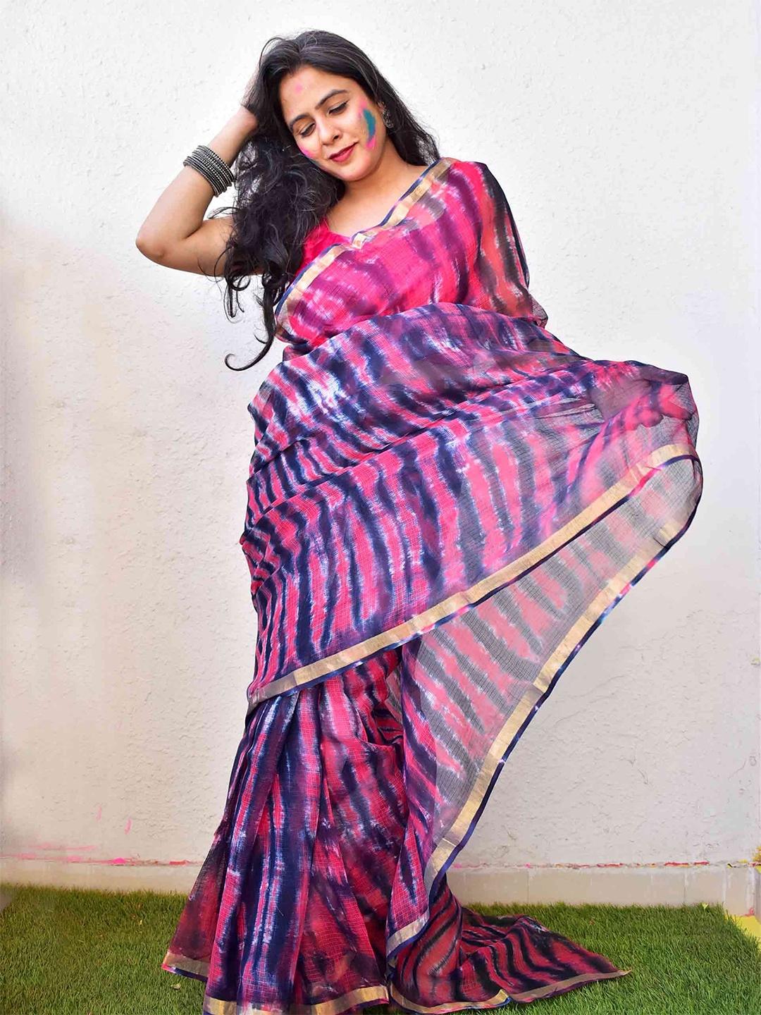 

Sundarii Tie and Dye Bandhani Saree, Navy blue