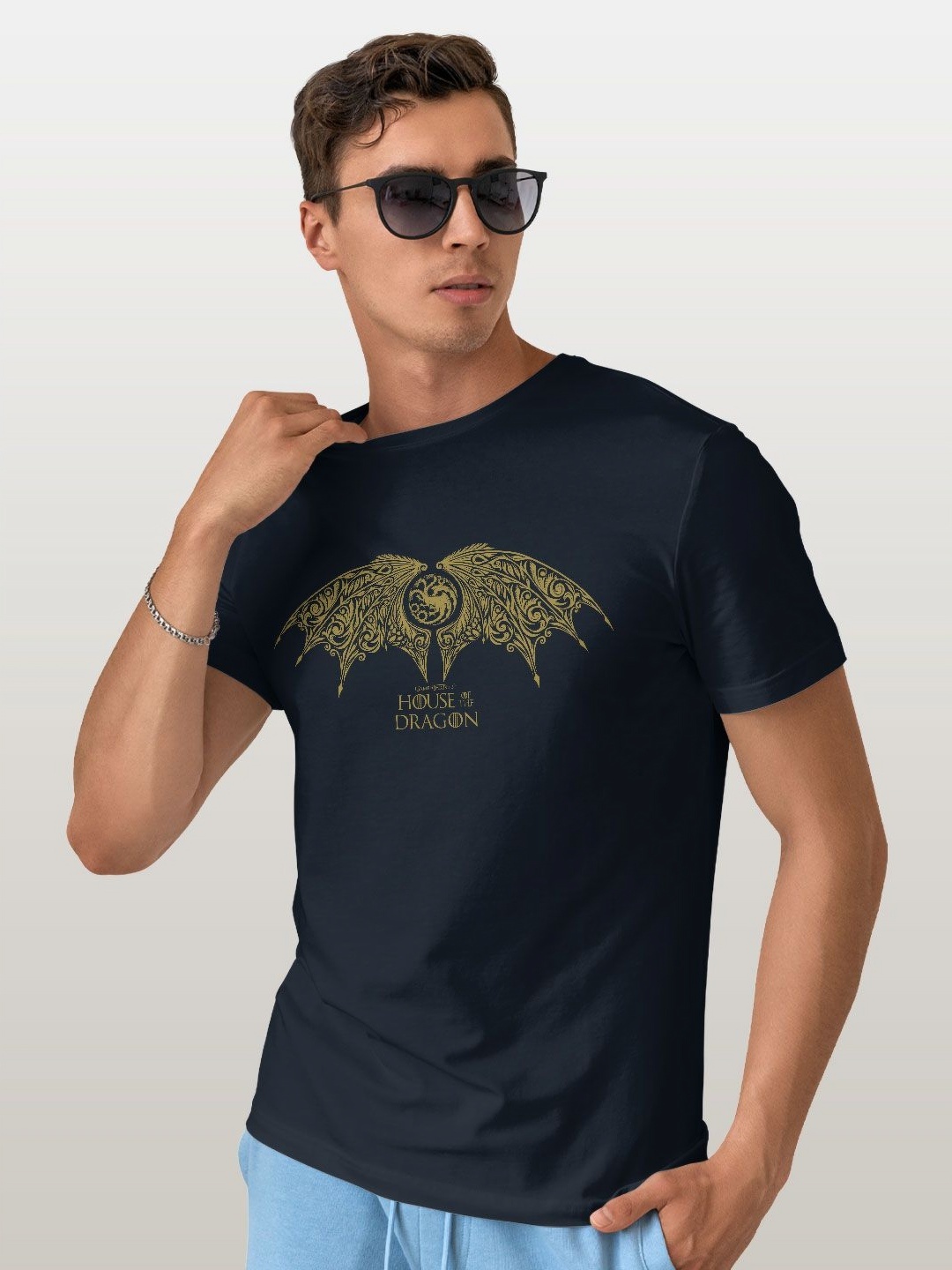 

macmerise Men Printed Applique T-shirt, Blue