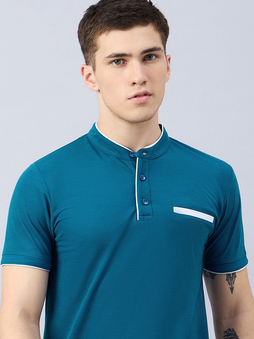 

Zigo Men Solid Mandarin Collar Cotton T-Shirt, Teal