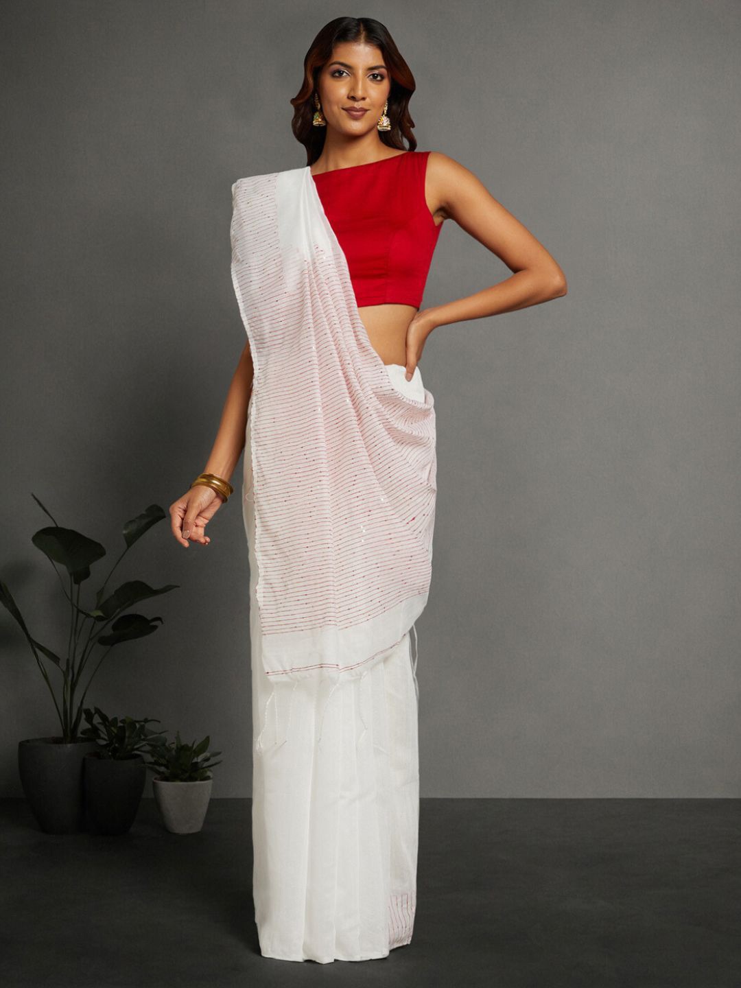 

ArtEastri Striped Sequinned Solid Saree, White