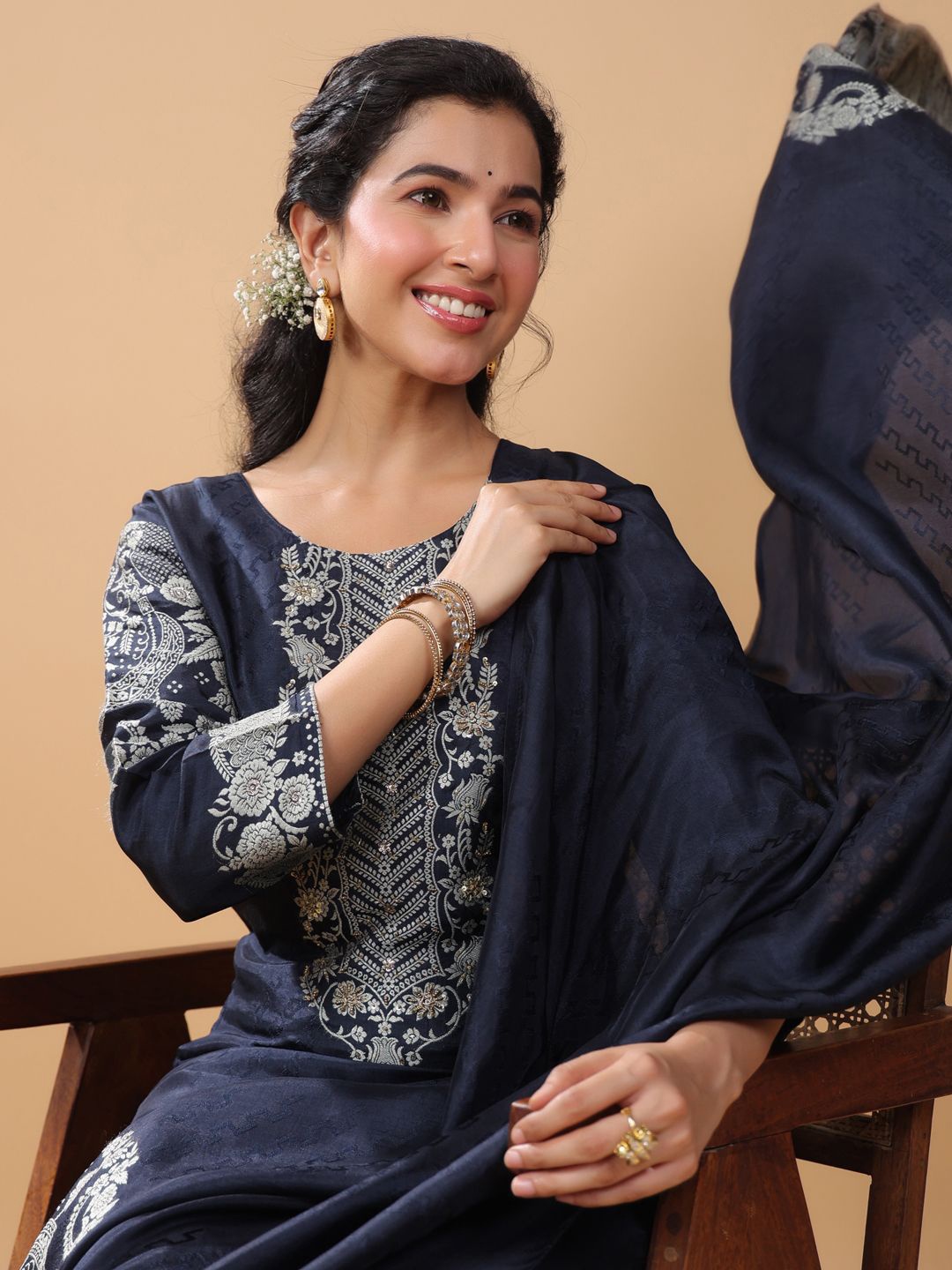 

Janasya Floral Printed Sequinned Straight Kurta With Trousers & Dupatta, Navy blue