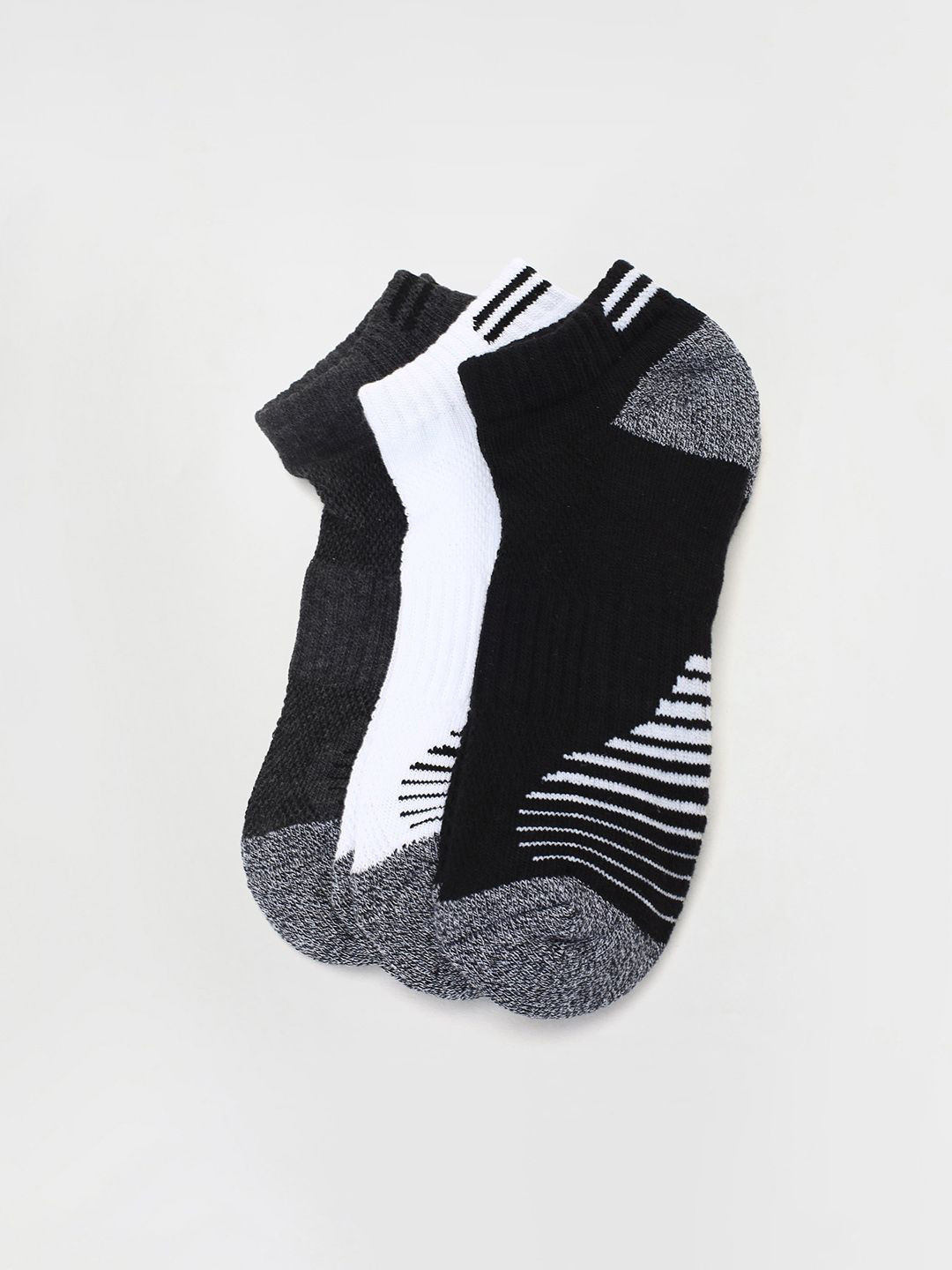 

max Girls Pack Of 3 Printed Ankle-Length Socks, Black