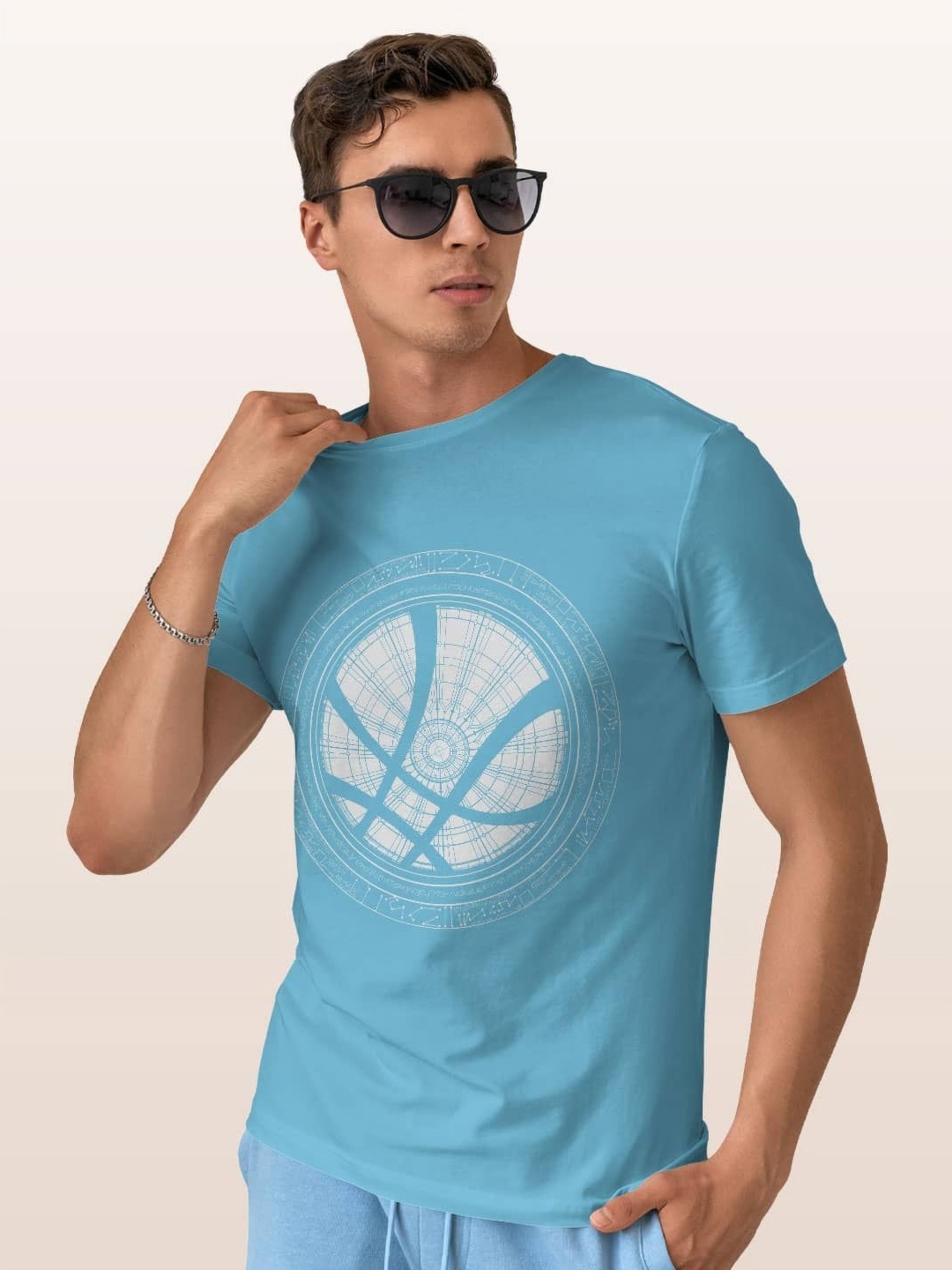 

macmerise Men Printed Applique T-shirt, Blue