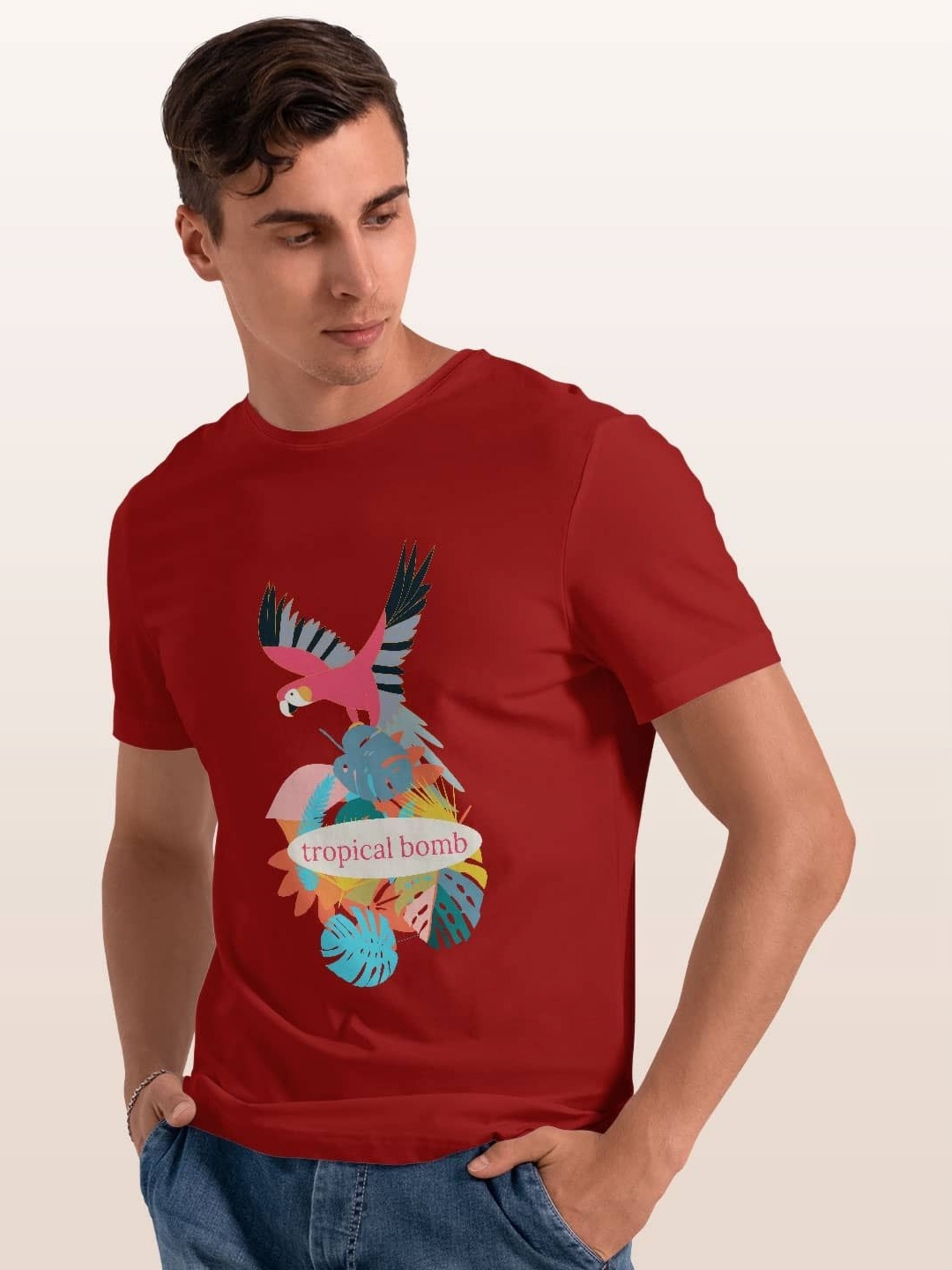 

macmerise Men Printed Applique T-shirt, Red