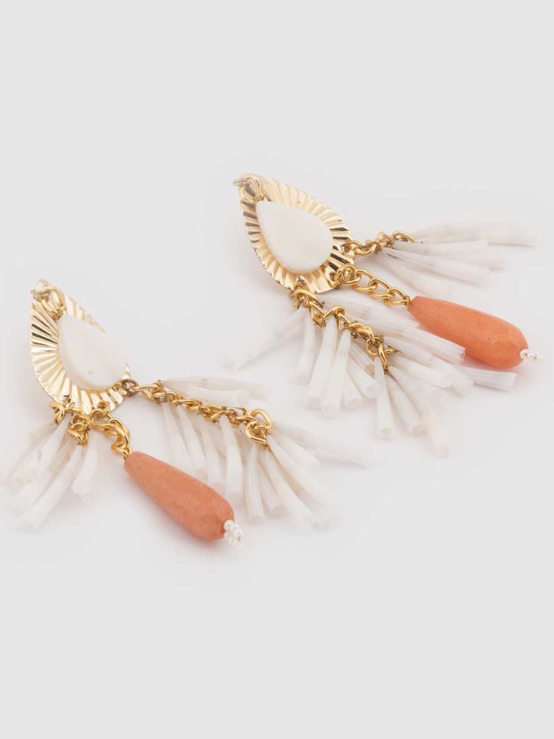 

D'oro Contemporary Ear Cuff Earrings, White