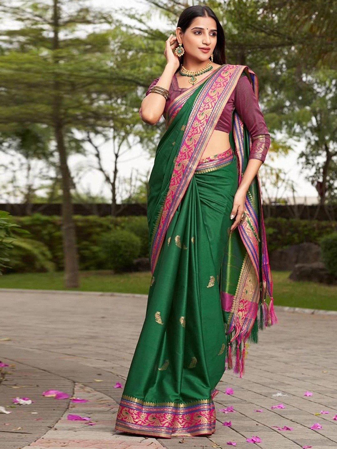 

Satrani Ethnic Motifs Zari Woven Paithani Saree, Green