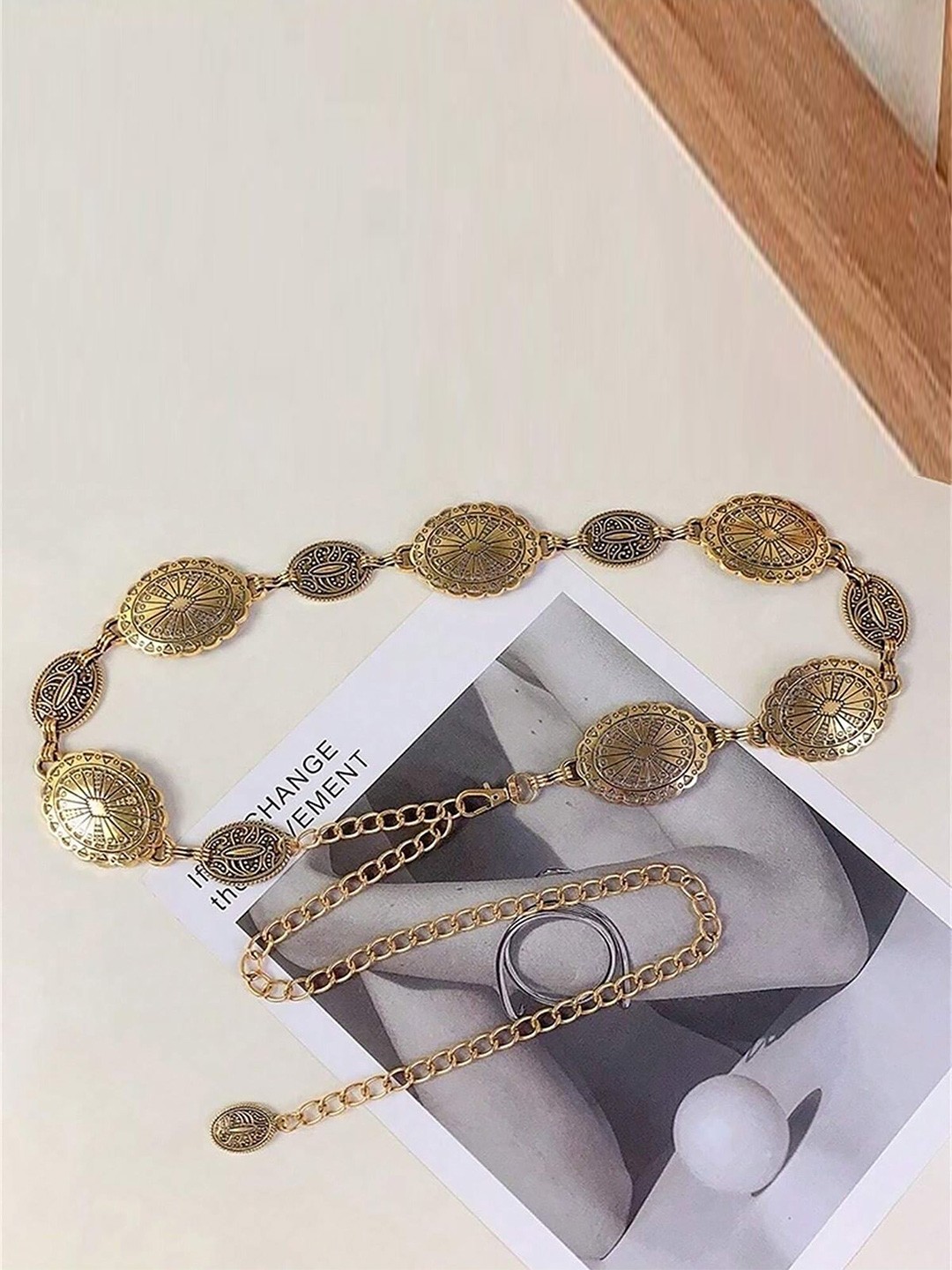 

SYGA Ellipse-Shaped Waist Chain, Gold