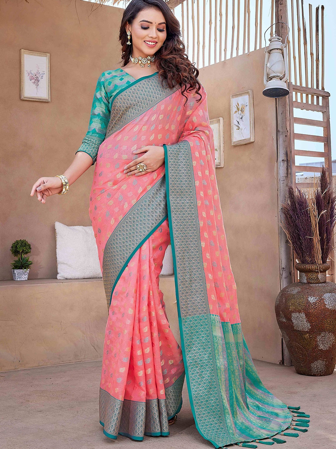 

HEER FASHION Woven Design Zari Banarasi Saree, Pink