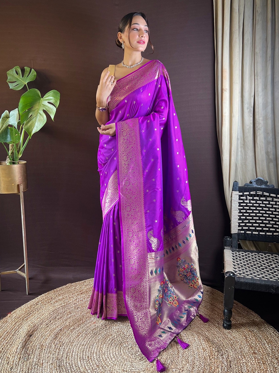 

LeeliPeeri Designer Ethnic Motif Zari Woven Paithani Saree, Violet