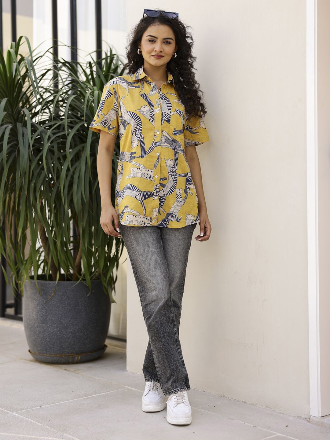 

SANSKRUTIHOMES Women Abstract Printed Casual Shirt, Yellow