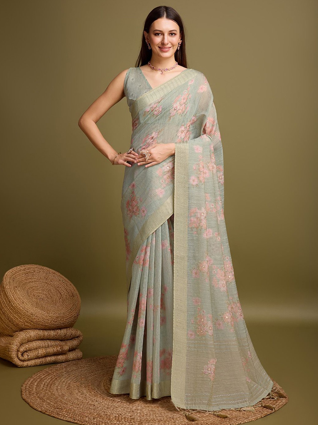 

Ishin Floral Printed Tissue Saree, Sea green