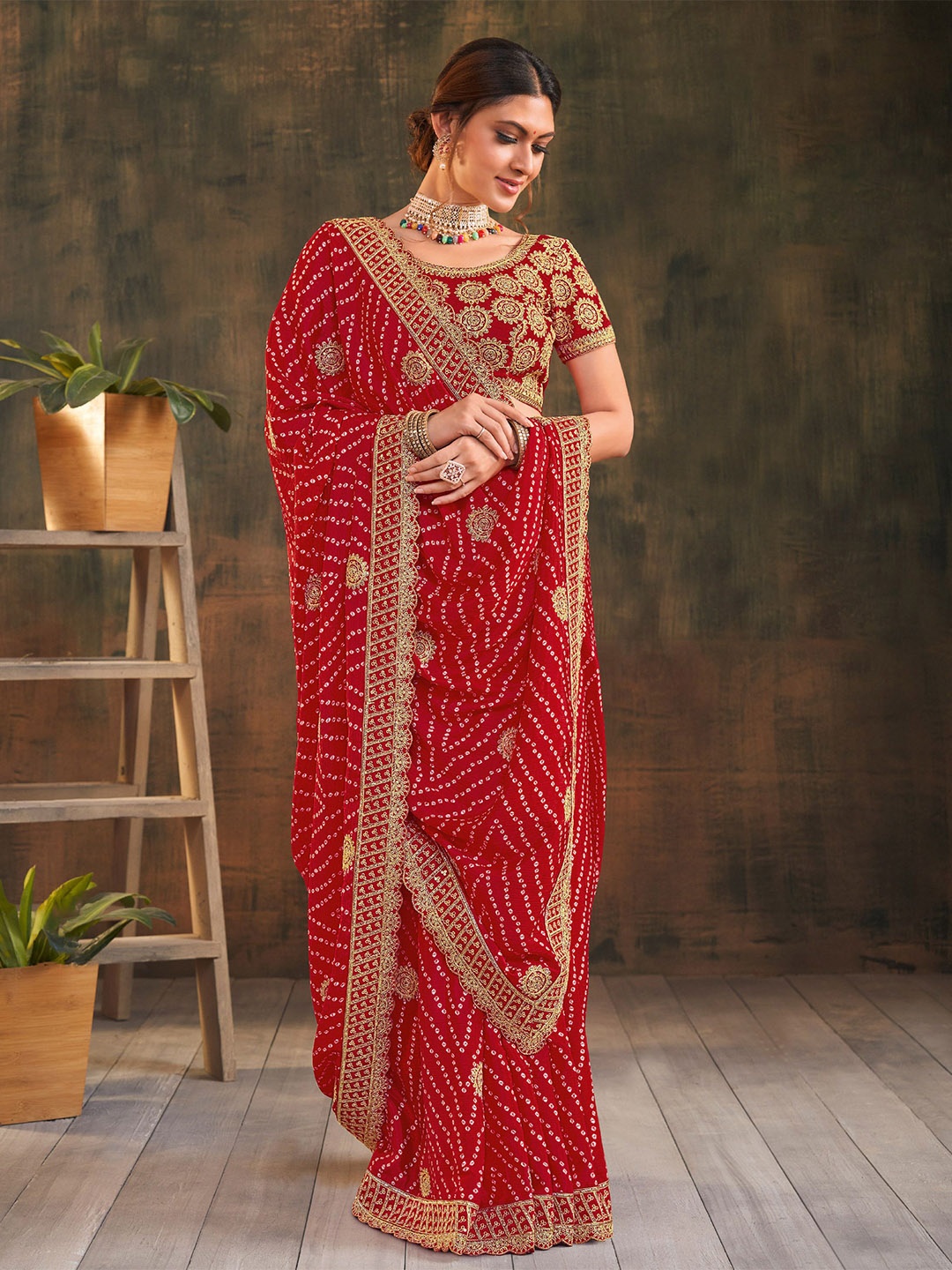 

Laxmipati Ethnic Motif Embroidered Bandhni Saree, Red