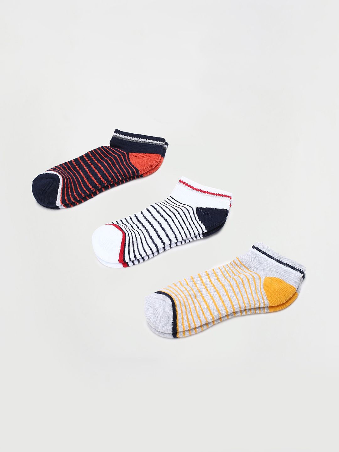 

max Boys Pack Of 3 Striped Ankle-Length Socks, White