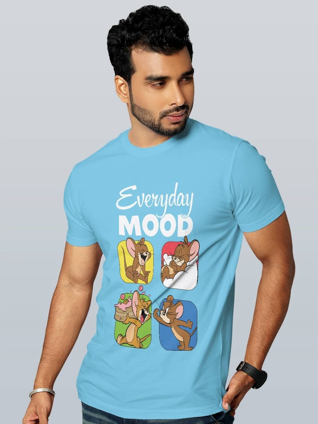 

macmerise Men Printed Applique T-shirt, Blue