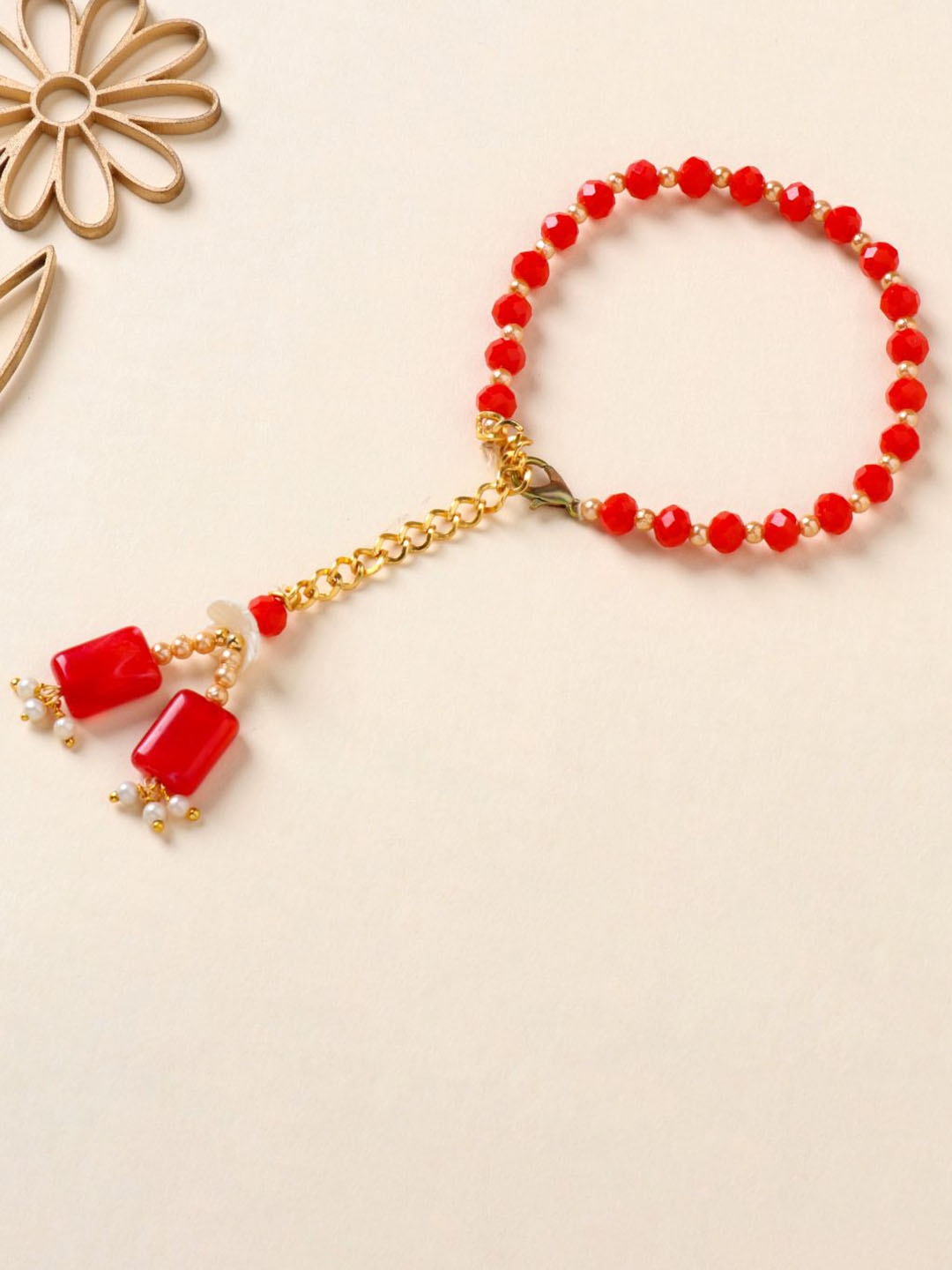 

Floweraura Thread Rakhi, Red