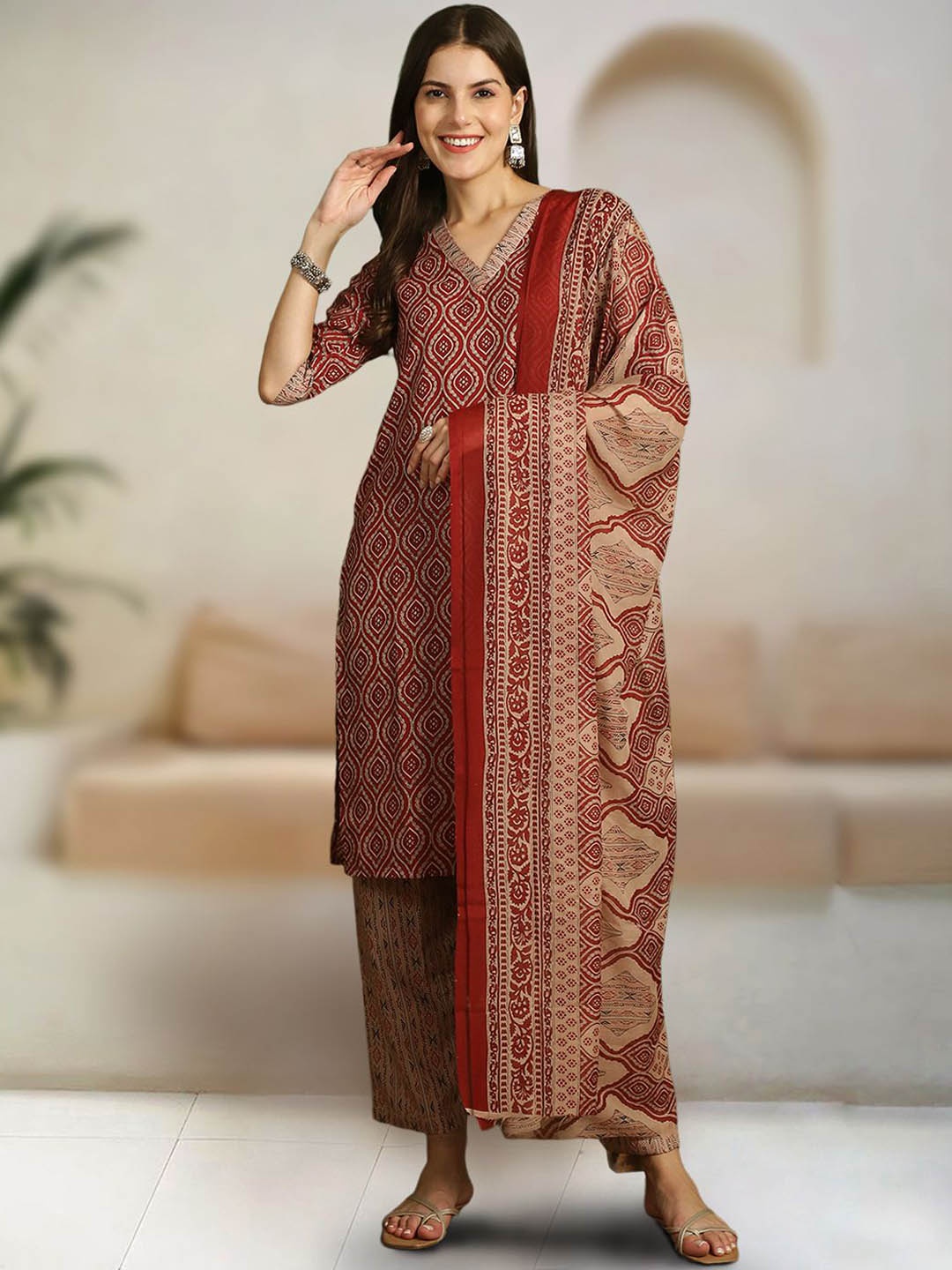 

7Threads Floral Printed Regular Pure Cotton Kurta with Trousers & Dupatta, Maroon