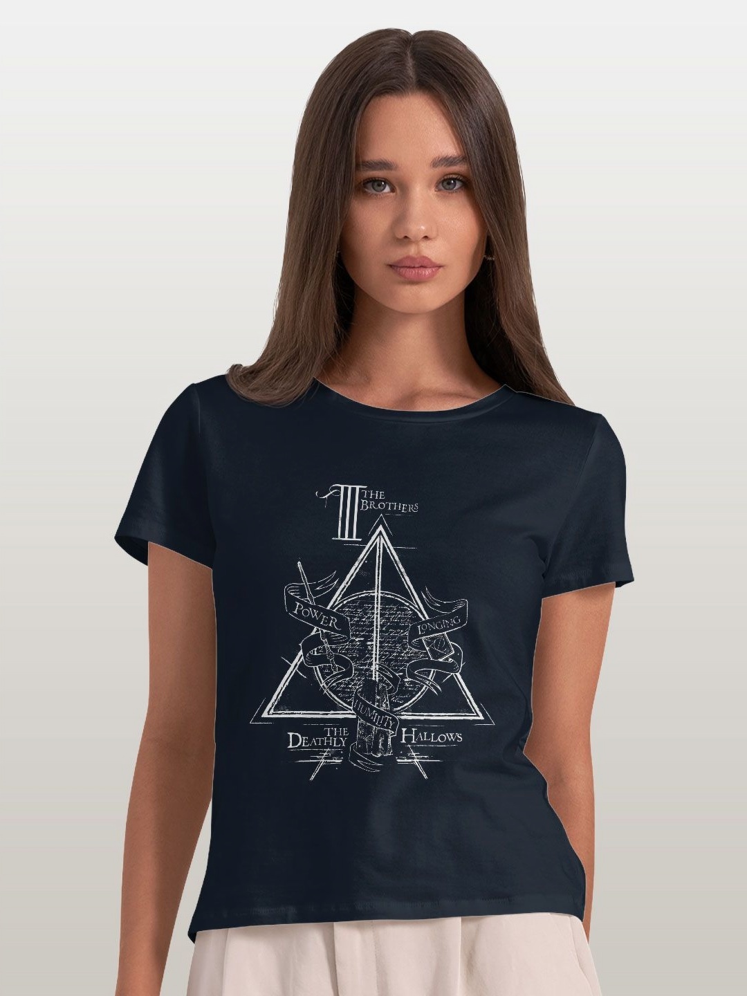 

macmerise Women Printed Pockets T-shirt, Navy blue