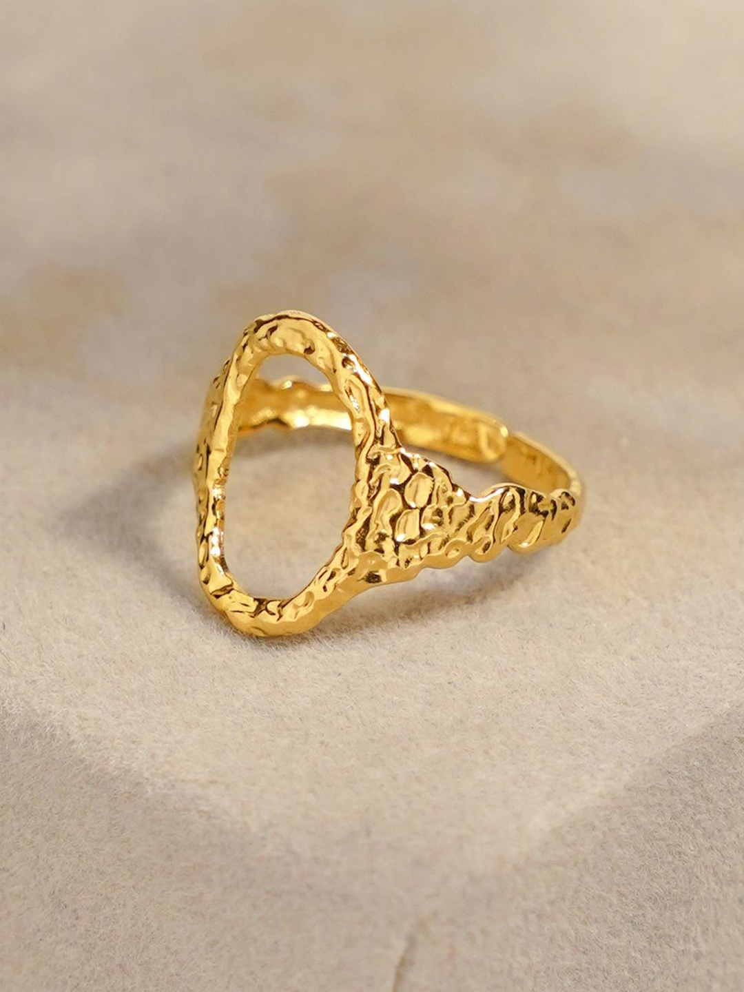 

SWASHAA Soraya 18K Gold-Plated Stainless Steel Finger Ring